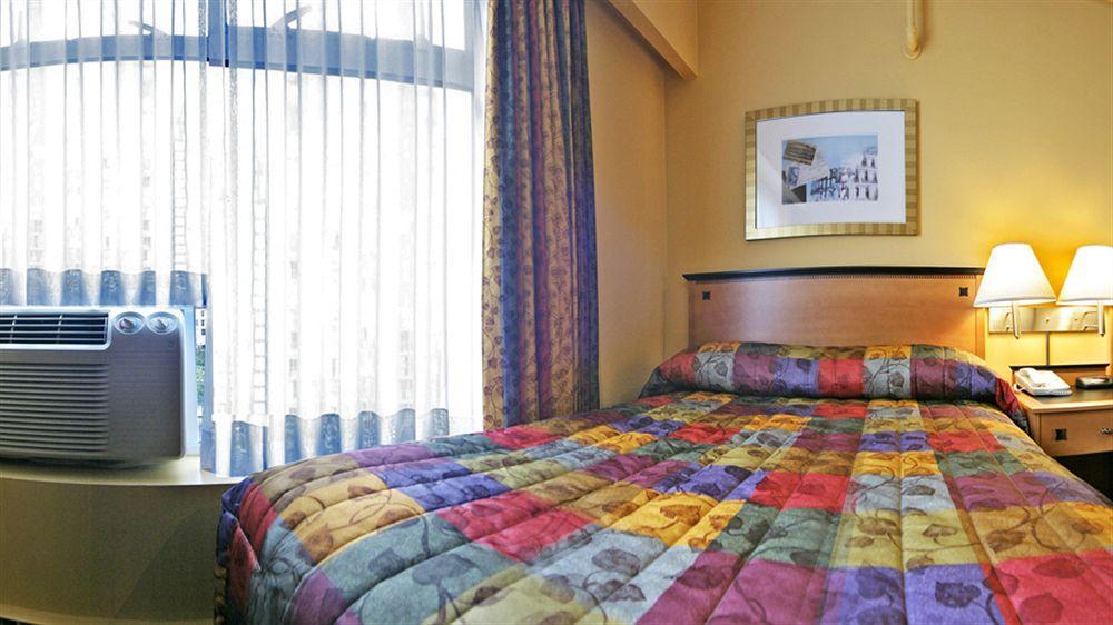 Howard Johnson By Wyndham Vancouver Downtown Eksteriør billede