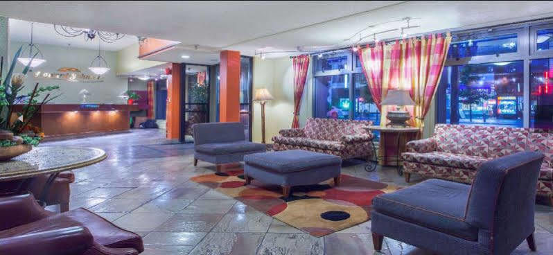 Howard Johnson By Wyndham Vancouver Downtown Eksteriør billede