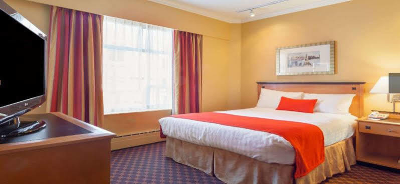 Howard Johnson By Wyndham Vancouver Downtown Eksteriør billede